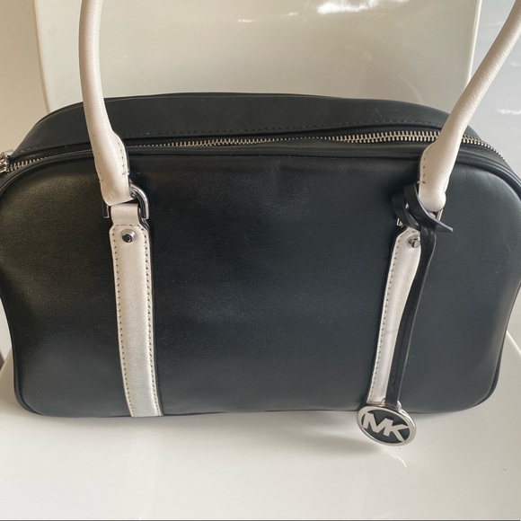 Michael Kors Chatham Bowling Satchel - Picture 2 of 5